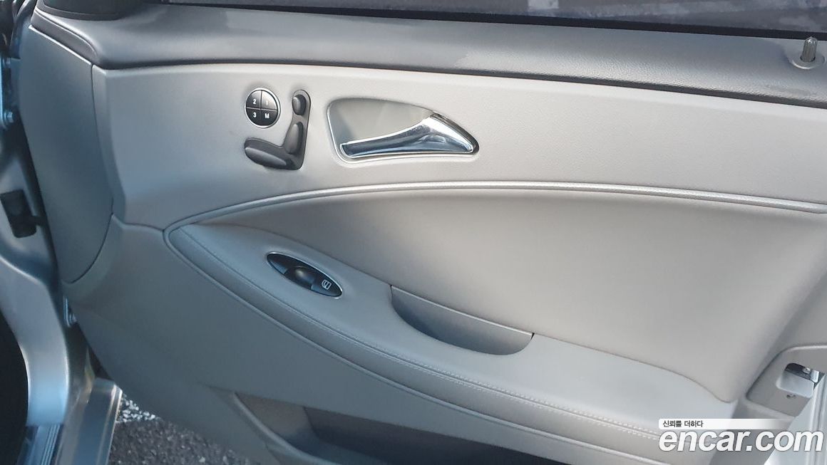 Mercedes-Benz CLS-Class 2010