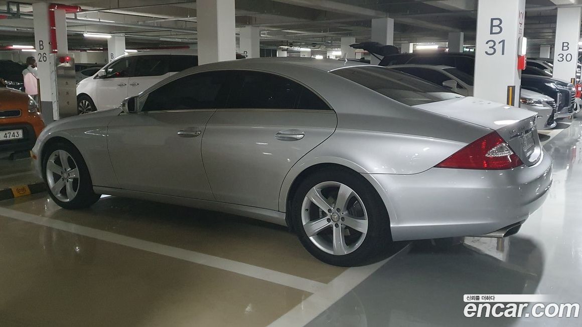 Mercedes-Benz CLS-Class 2010