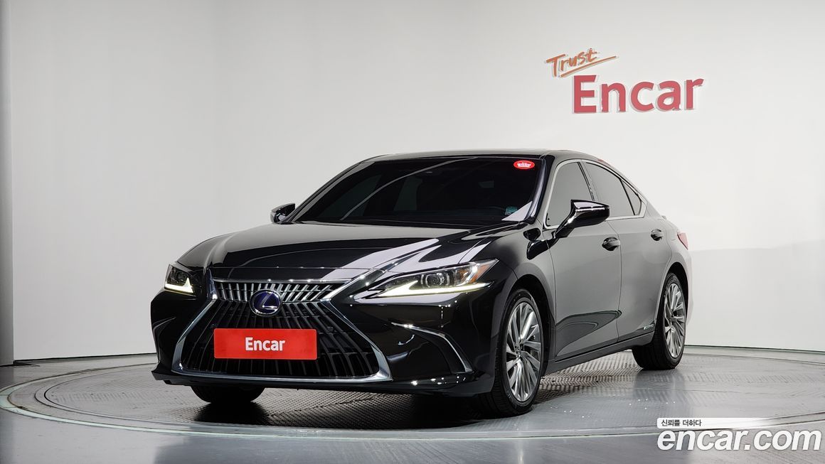 Lexus ES 2022