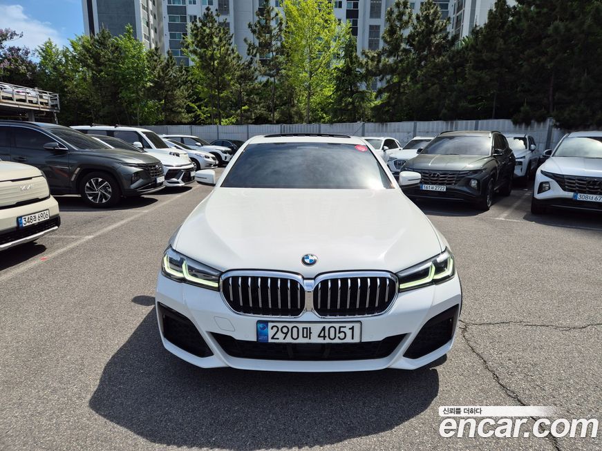 BMW 5-Series 2023
