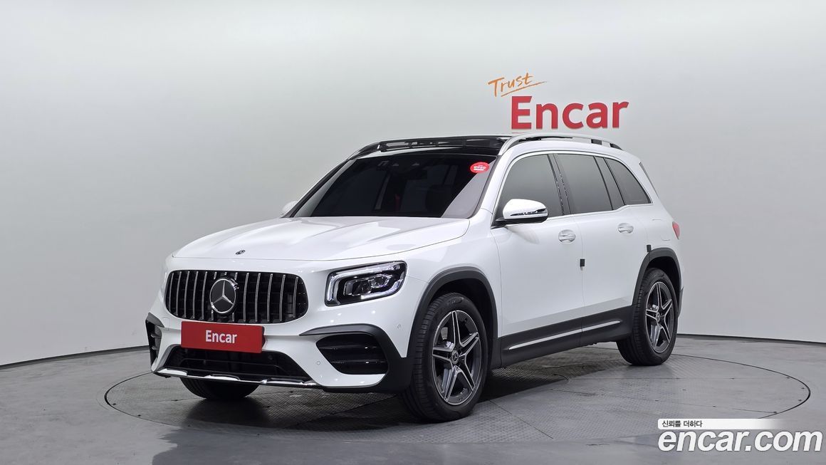 Mercedes-Benz GLB-Class 2023