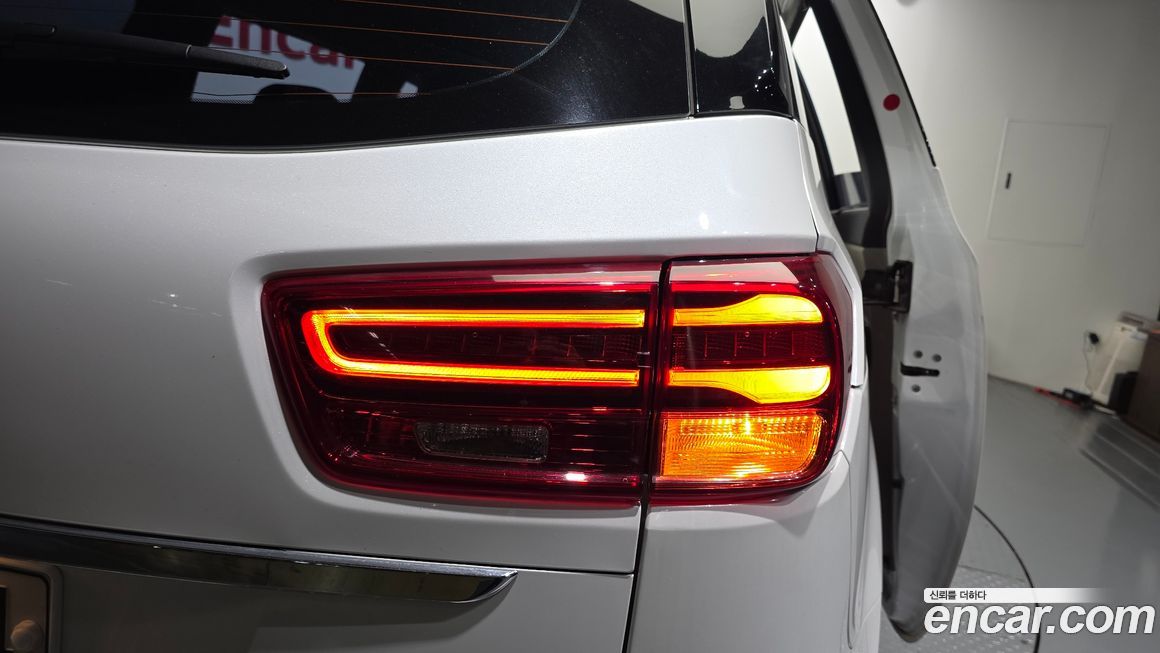 Kia Canival 2019