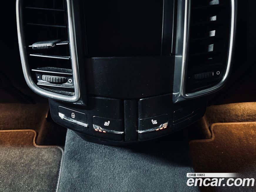 Porsche Cayenne 2014