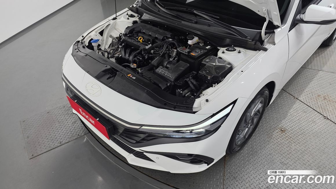 Hyundai AVANTE 2024