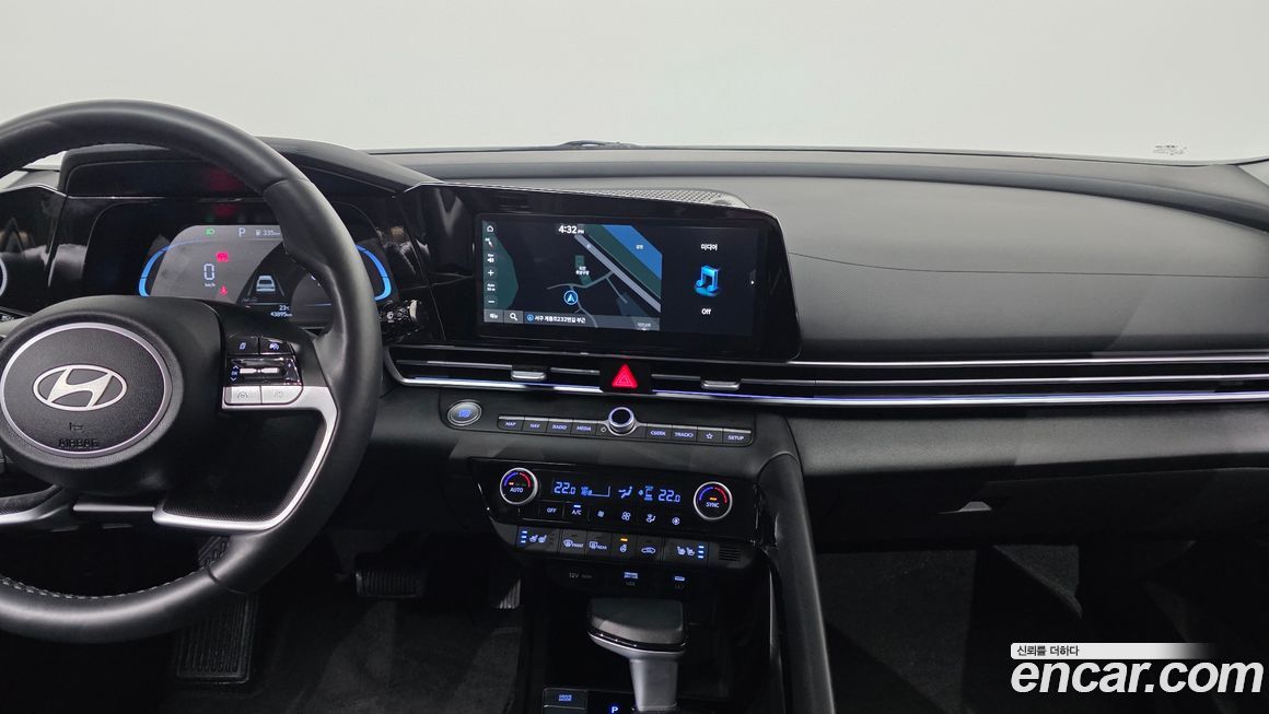Hyundai AVANTE 2024