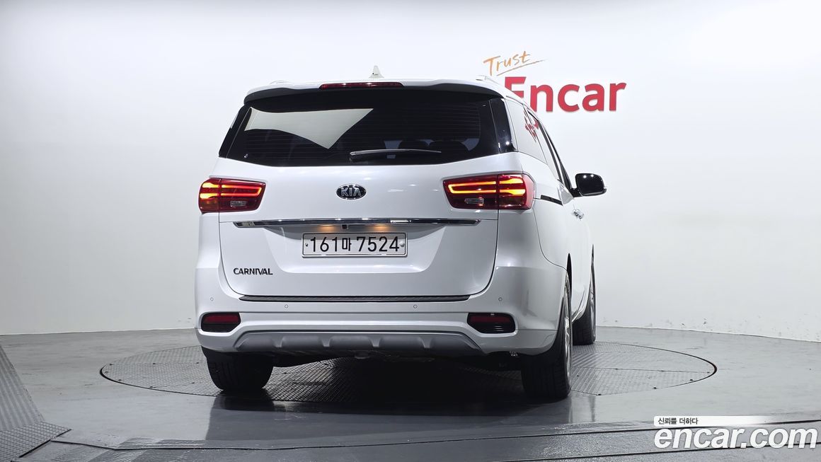 Kia Canival 2019