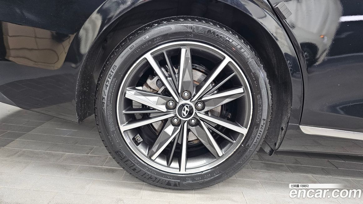 Hyundai Grandeur 2022