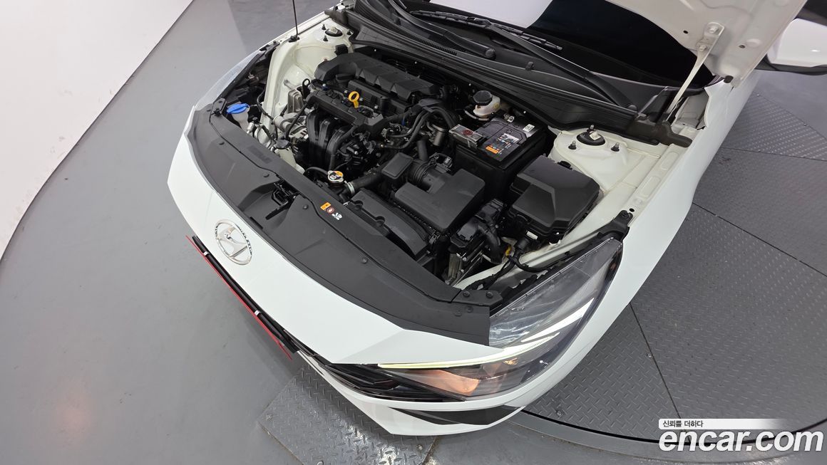 Hyundai AVANTE 2021