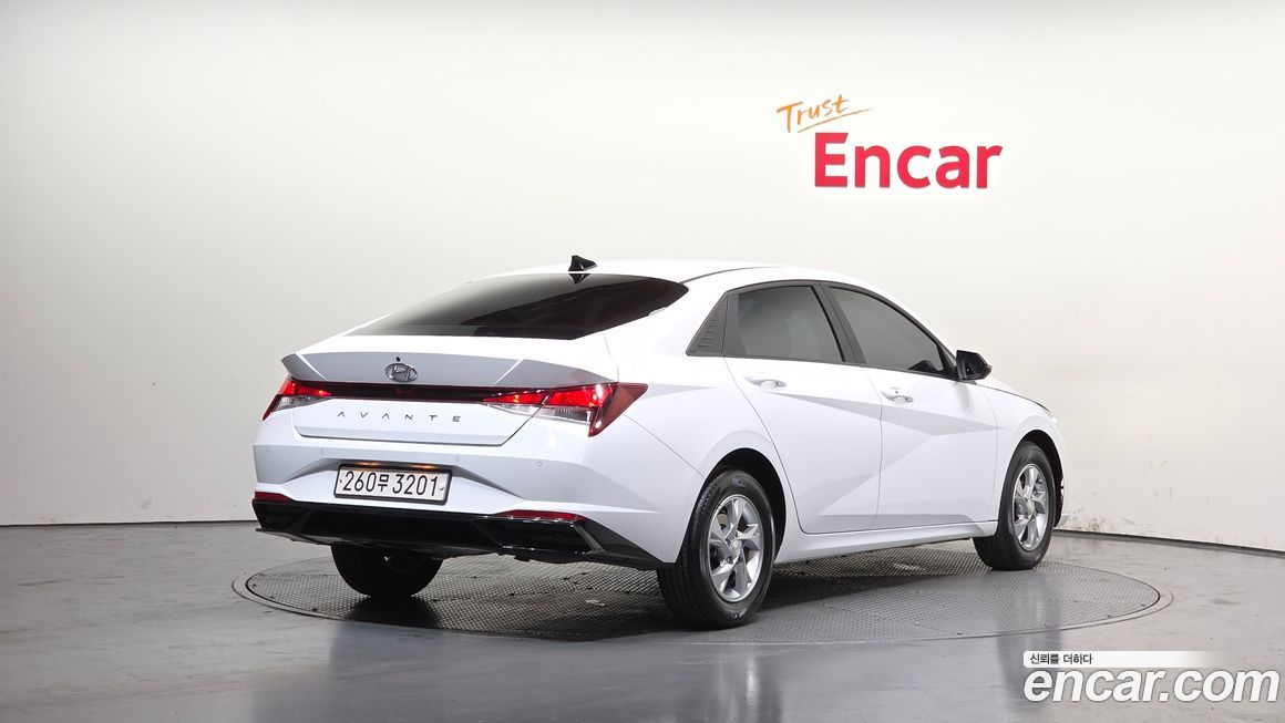 Hyundai AVANTE 2021