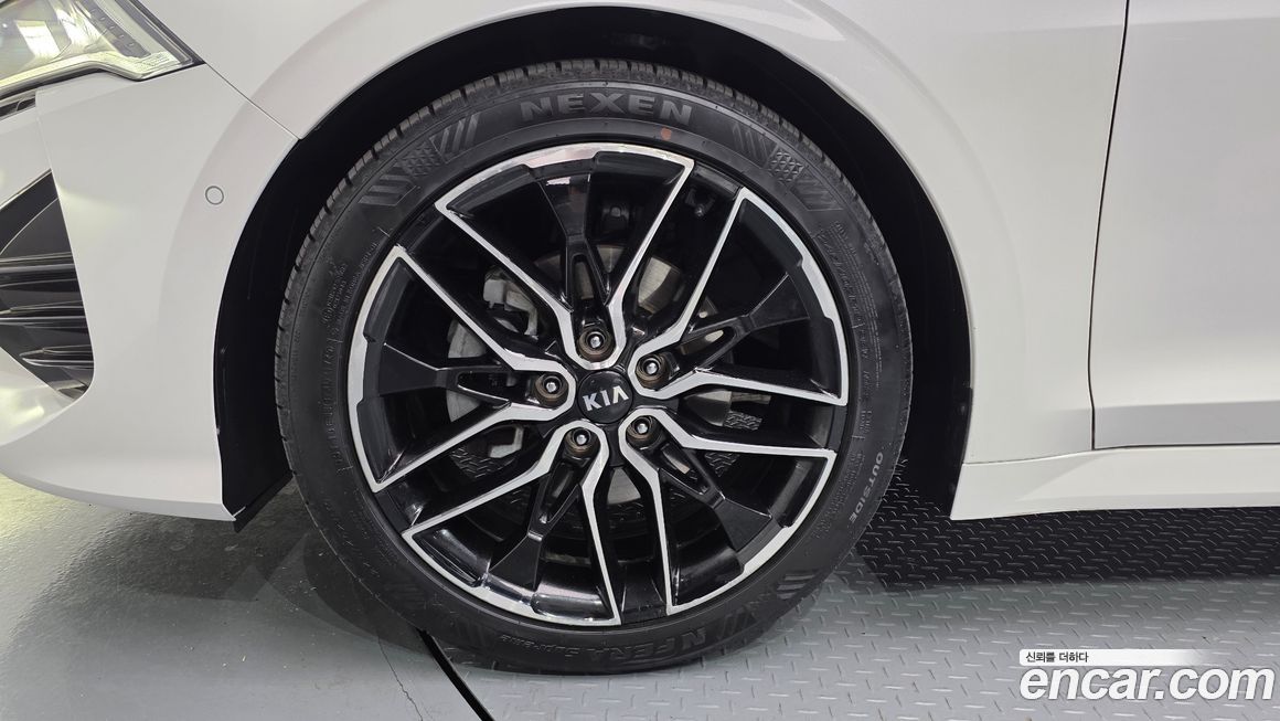 Kia K5 2021