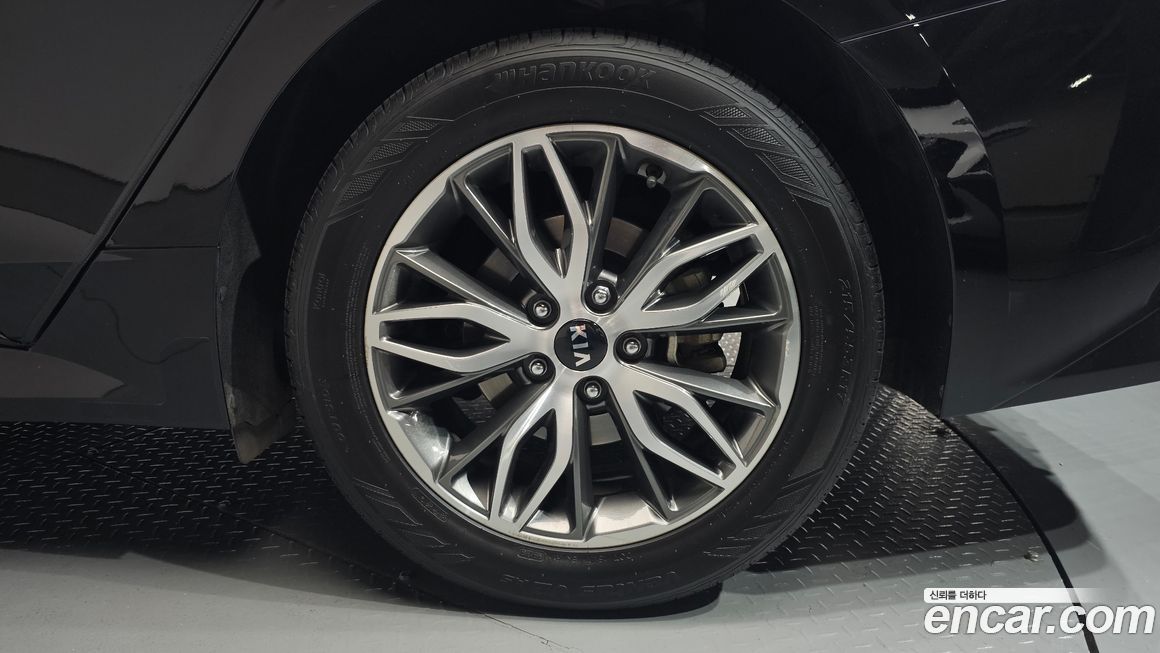 Kia K5 2021