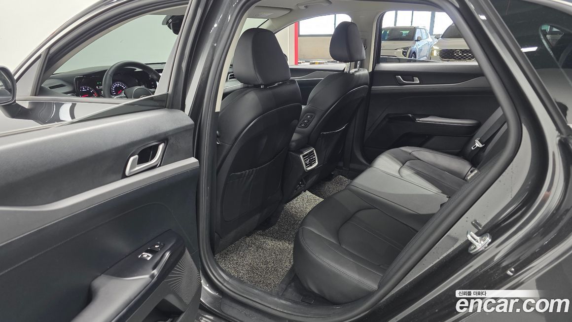 Kia K5 2021