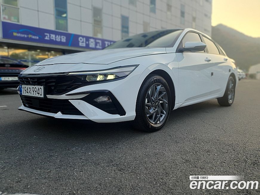 Hyundai AVANTE 2024