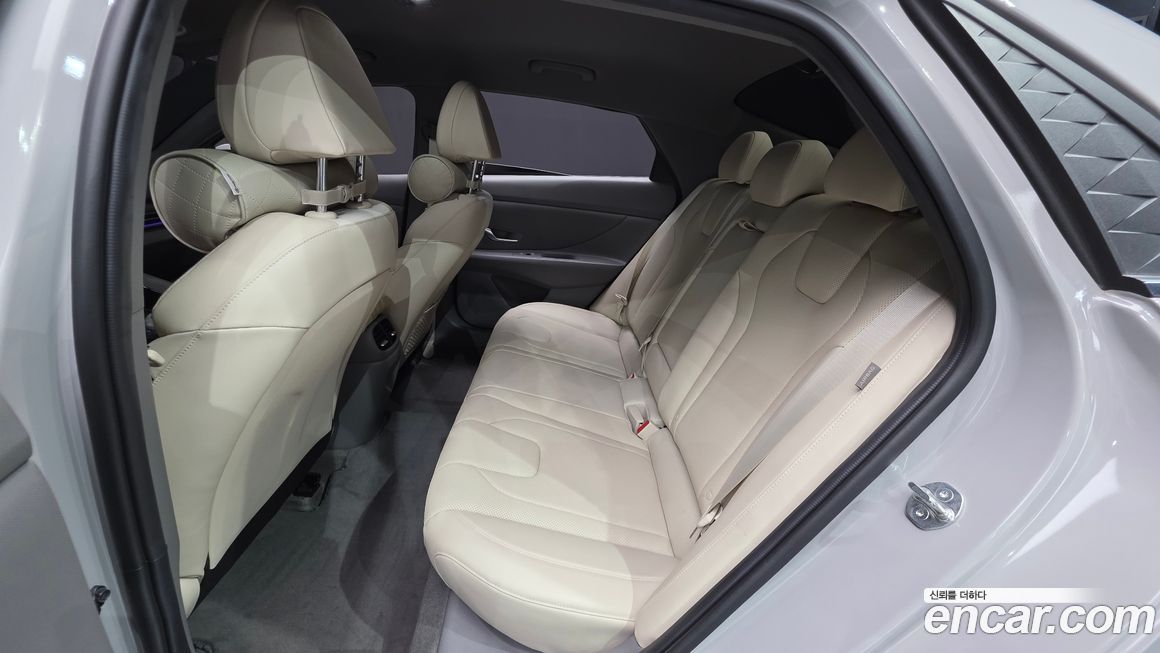 Hyundai AVANTE 2024