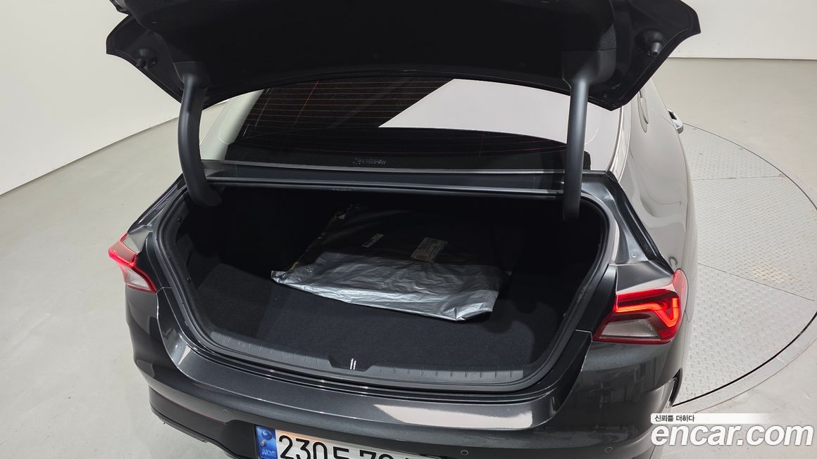 Kia K5 2023