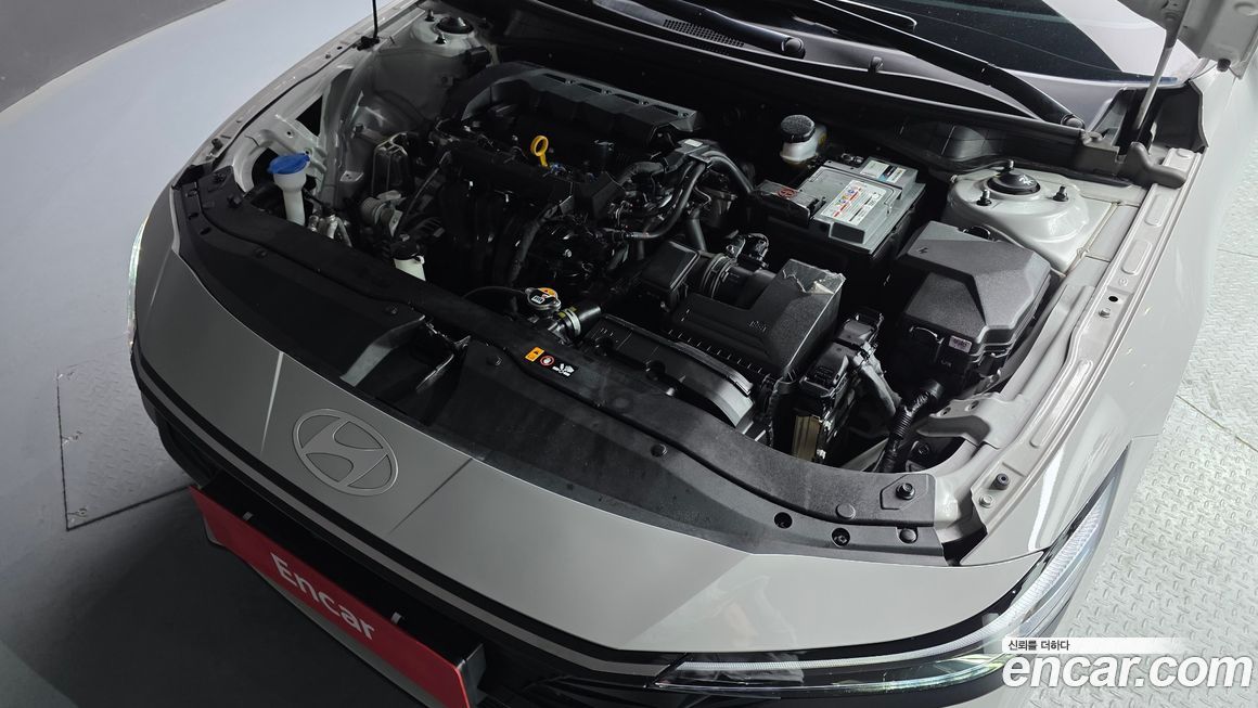 Hyundai AVANTE 2024