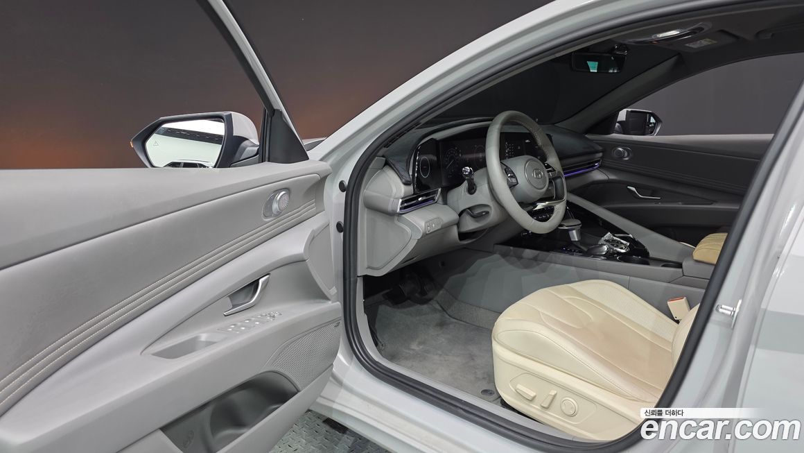 Hyundai AVANTE 2024