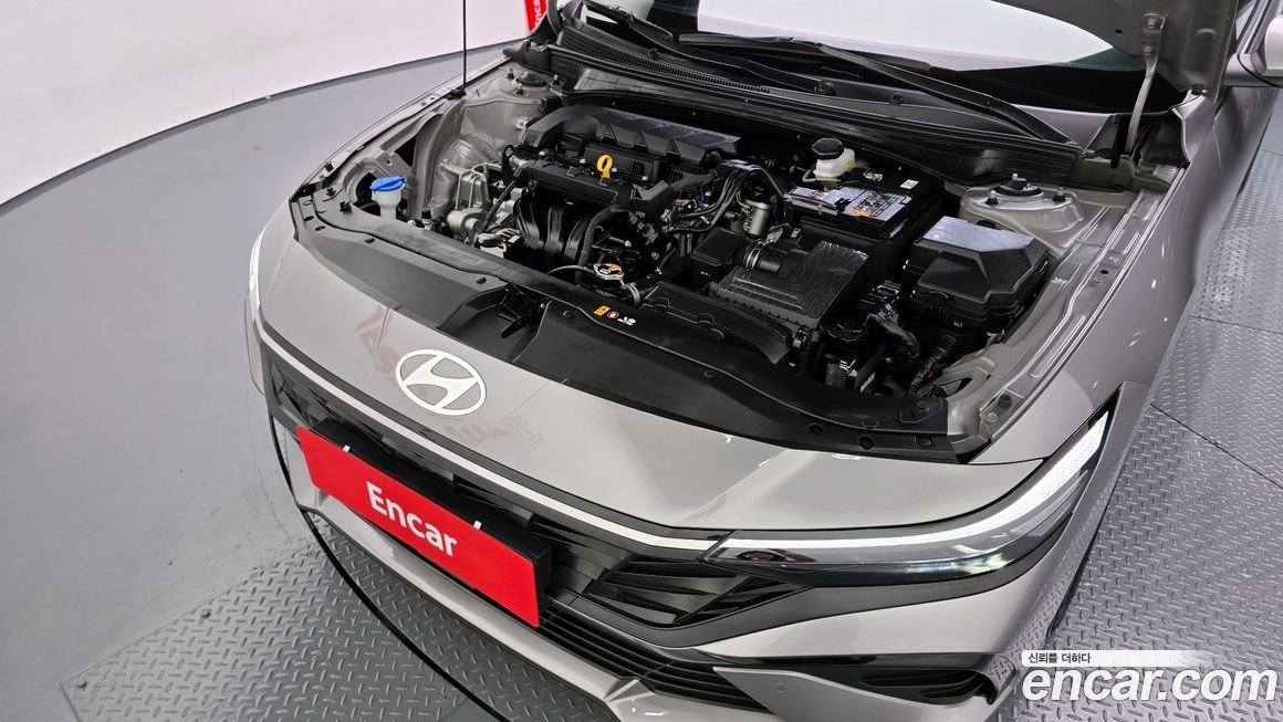 Hyundai AVANTE 2024