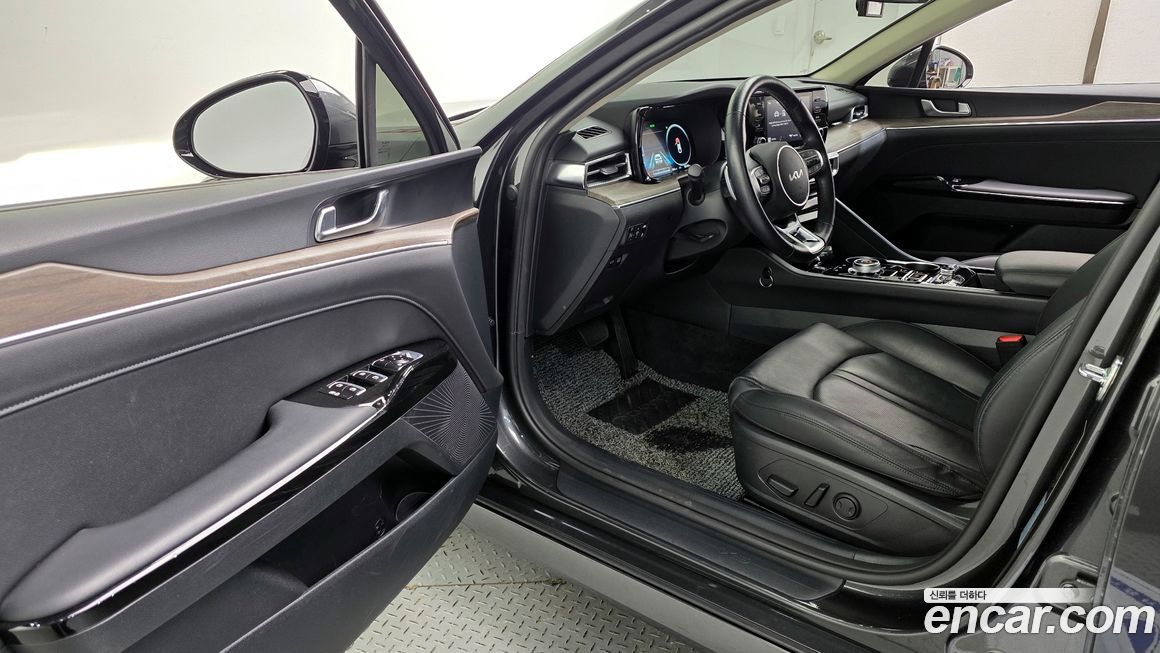 Kia K5 2023