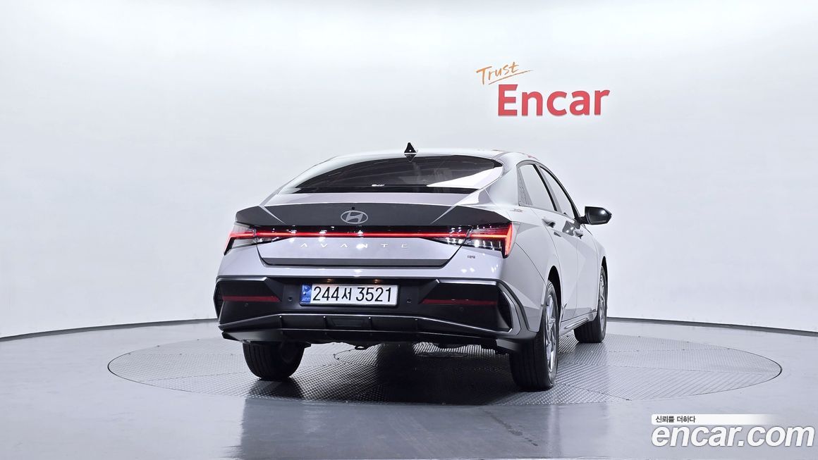 Hyundai AVANTE 2024