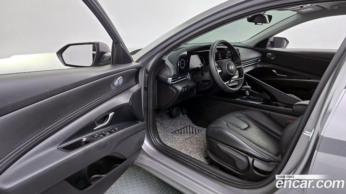 Hyundai AVANTE 2024