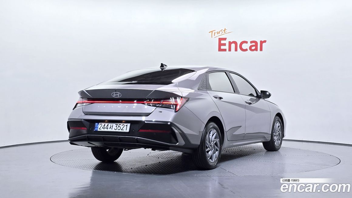 Hyundai AVANTE 2024