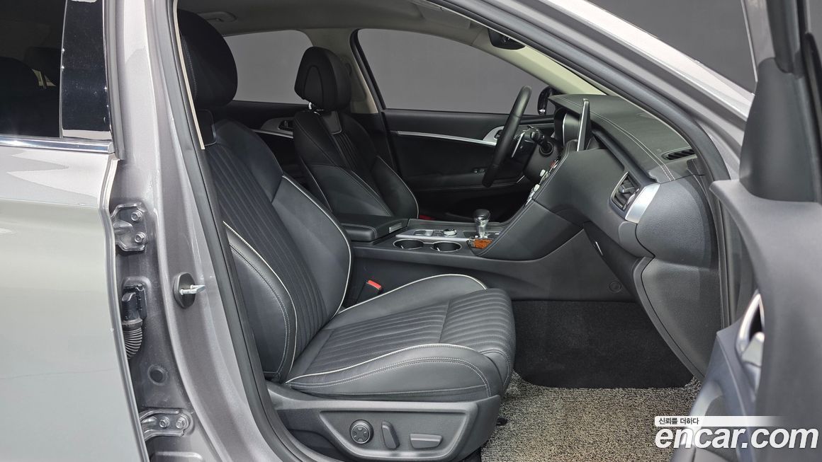 Genesis G70 2020