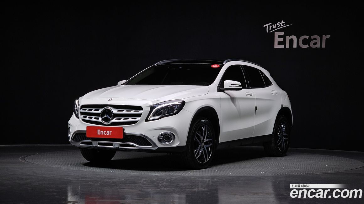Mercedes-Benz GLA-Class 2019