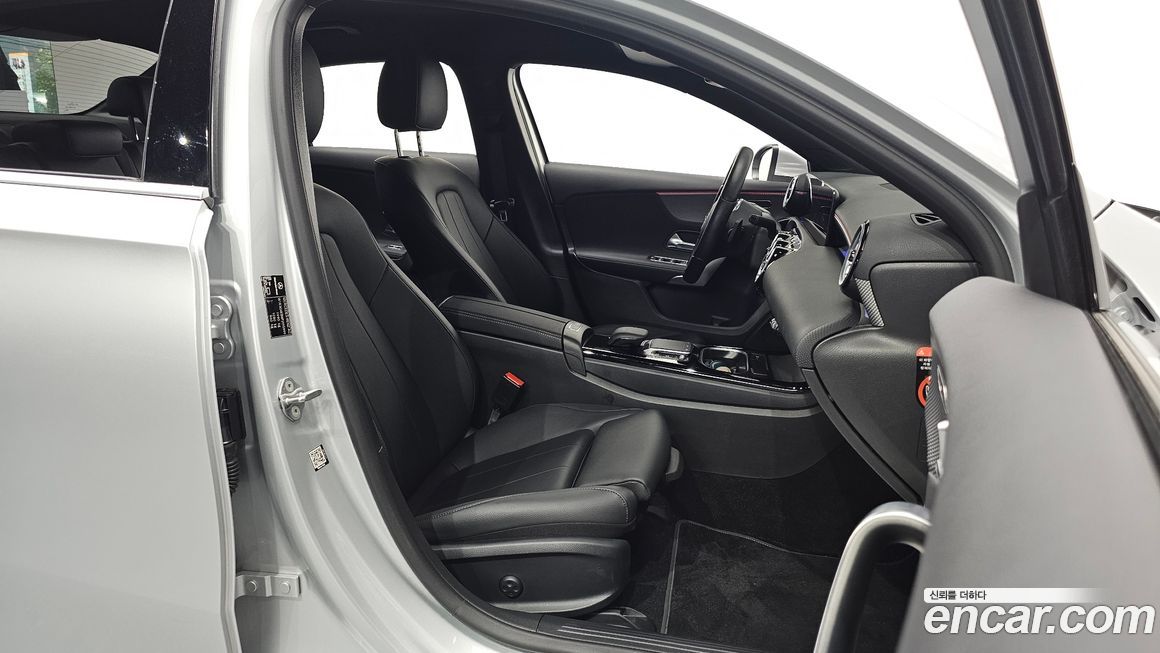 Mercedes-Benz A-Class 2023