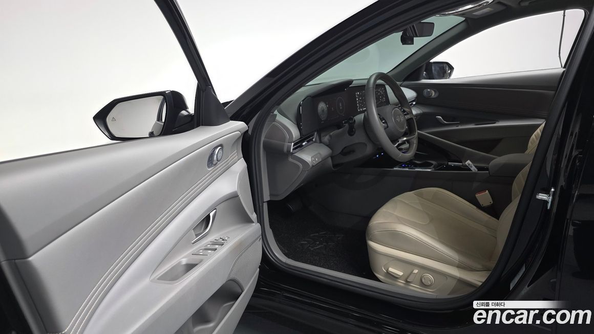 Hyundai AVANTE 2025