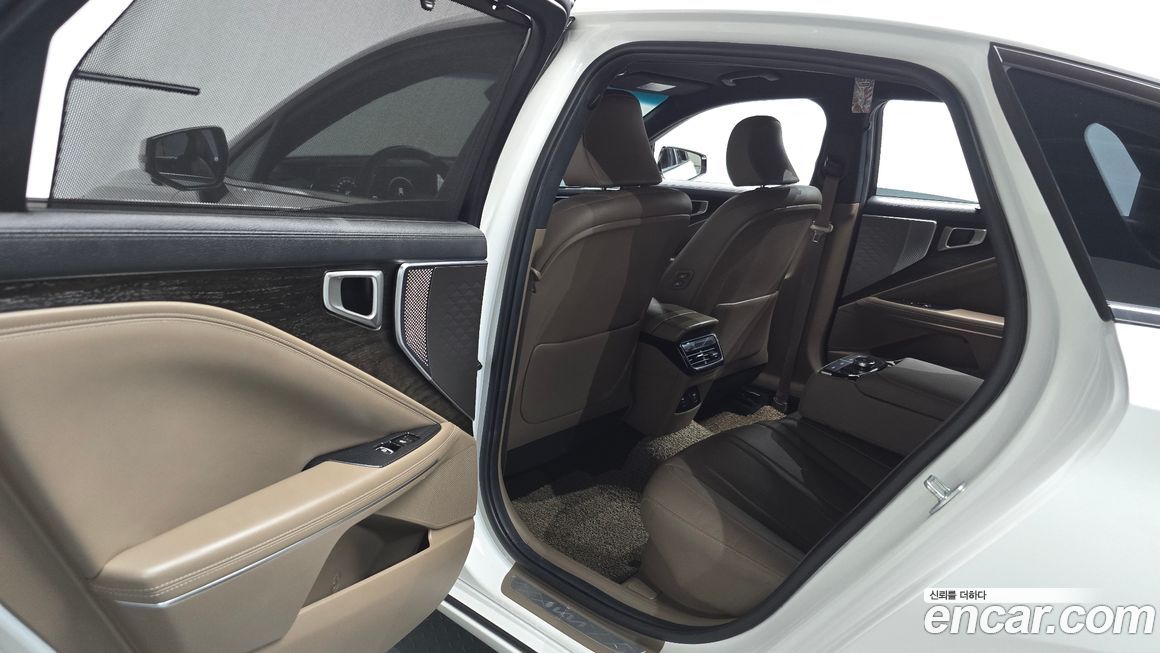 Kia K8 2023