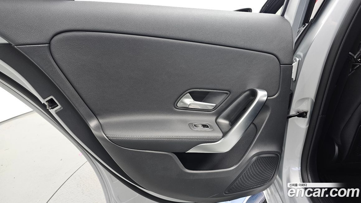 Mercedes-Benz A-Class 2023