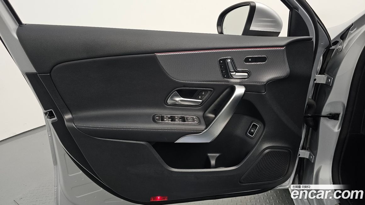 Mercedes-Benz A-Class 2023