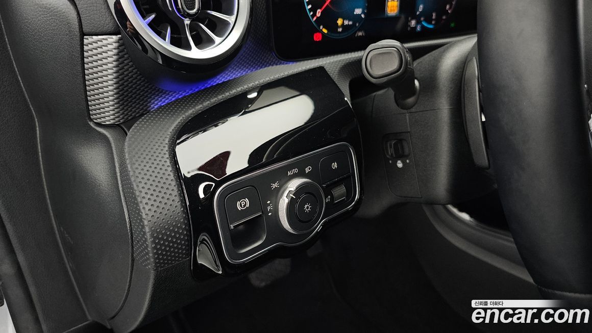 Mercedes-Benz A-Class 2023