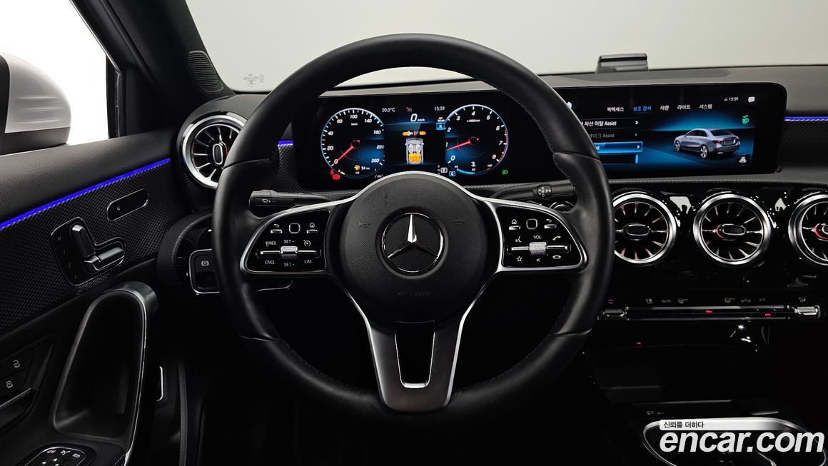 Mercedes-Benz A-Class 2023