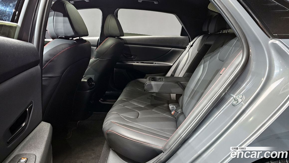 Hyundai AVANTE 2024