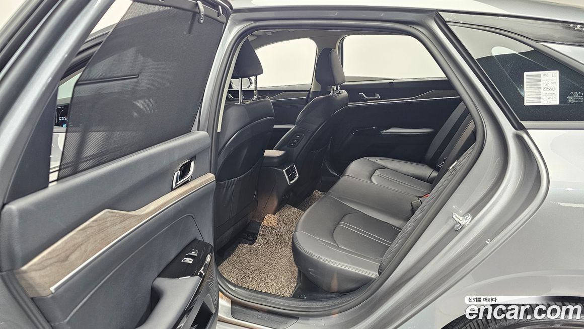 Kia K5 2023
