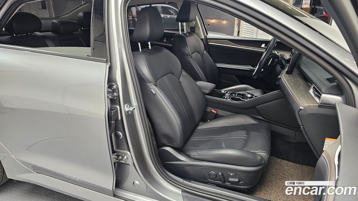 Kia K5 2023