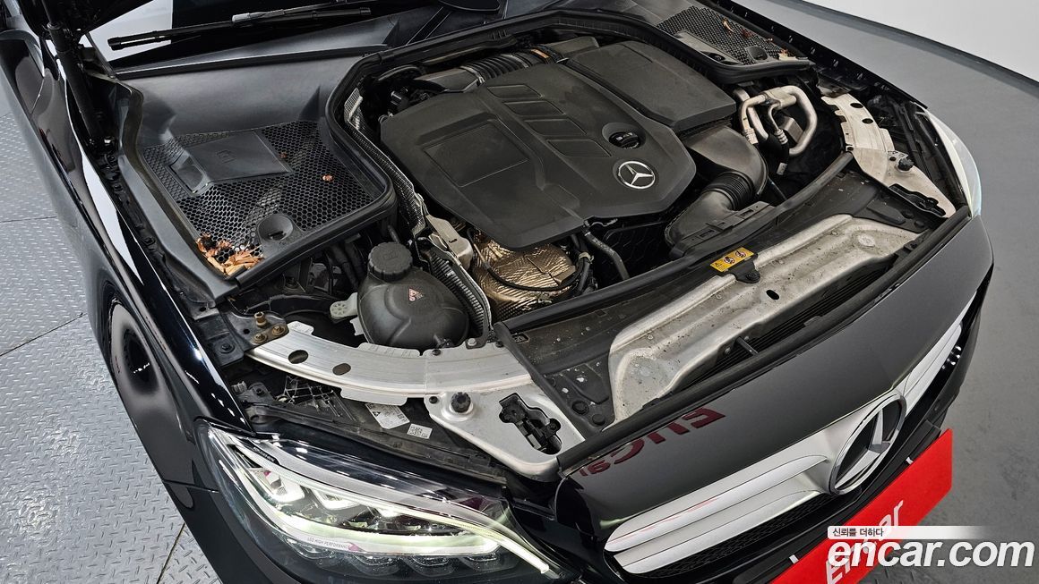 Mercedes-Benz C-Class 2020