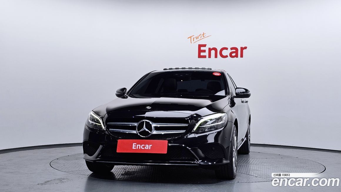 Mercedes-Benz C-Class 2020