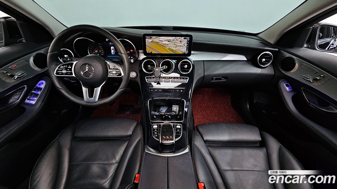 Mercedes-Benz C-Class 2020