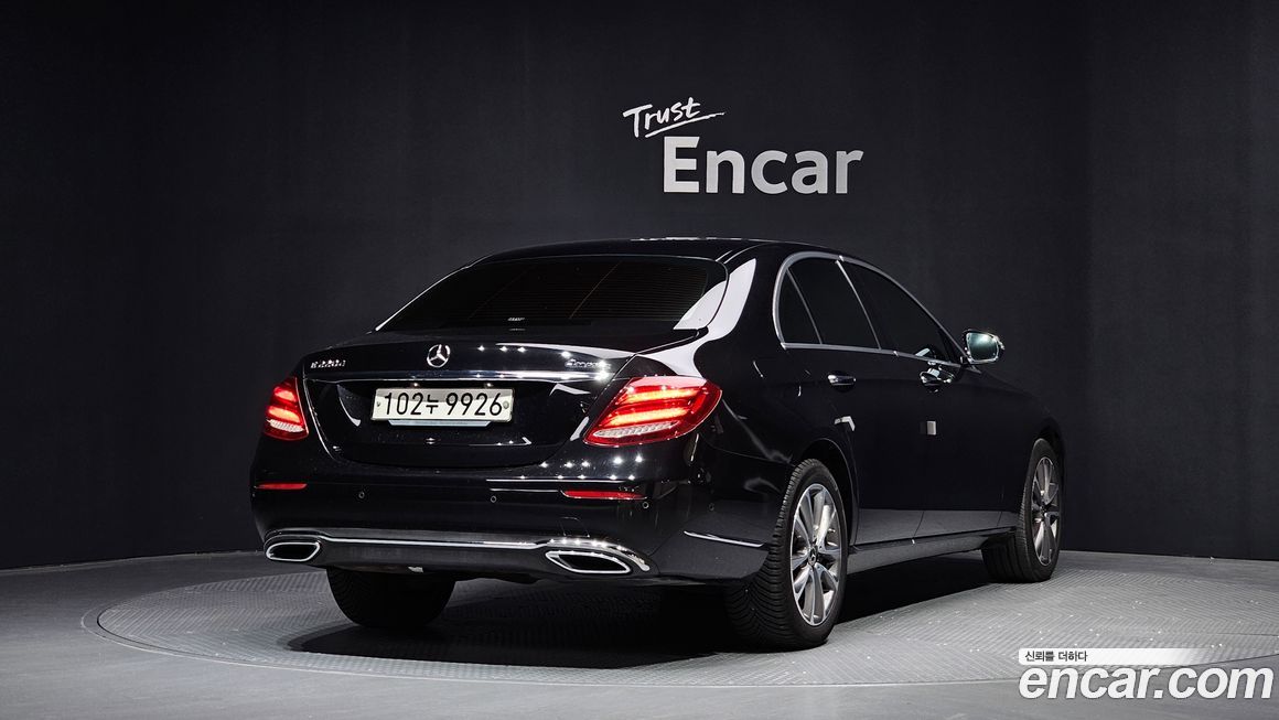 Mercedes-Benz E-Class 2020
