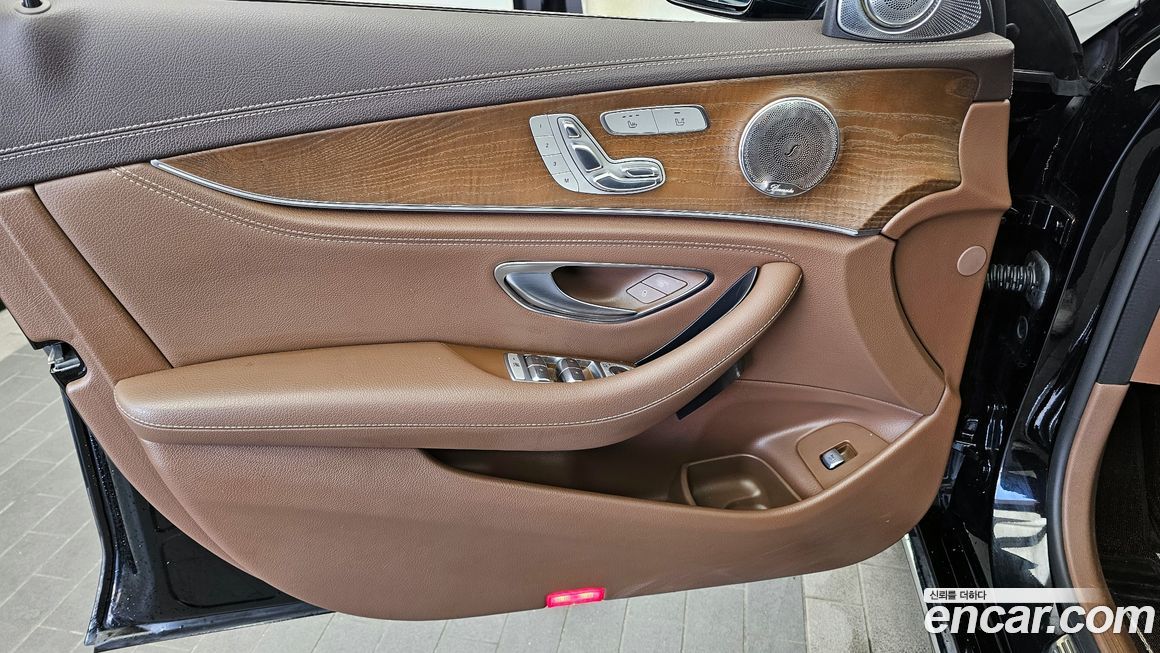 Mercedes-Benz E-Class 2020