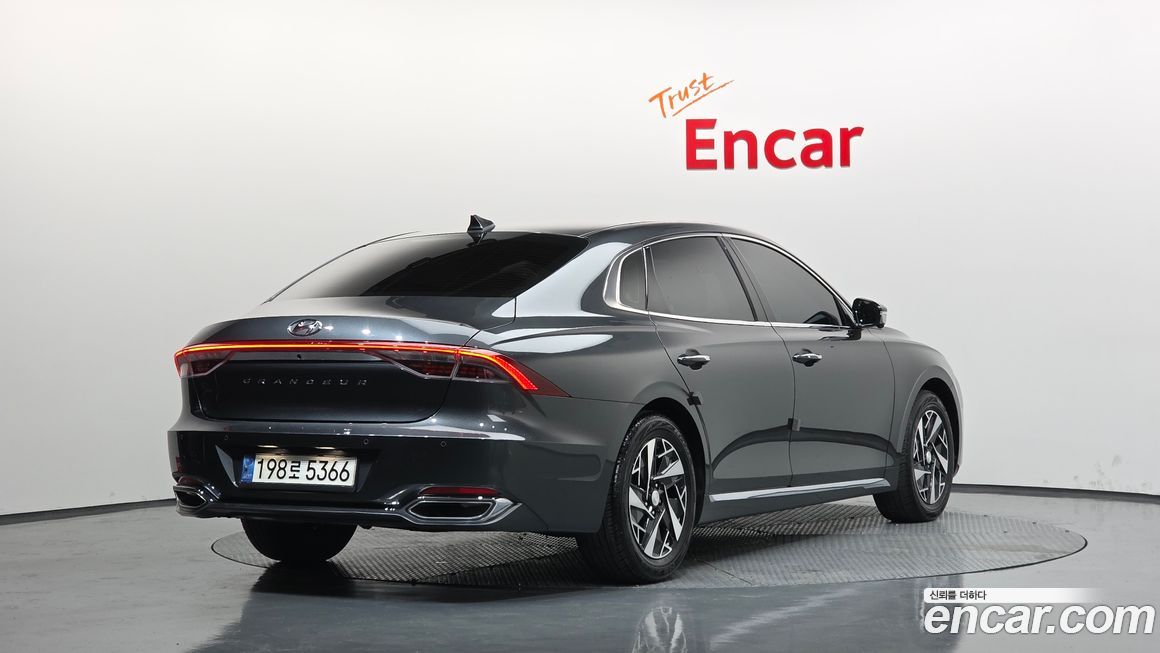 Hyundai Grandeur 2022