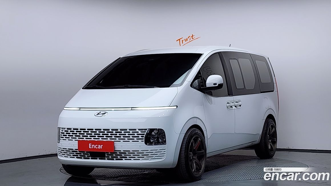 Hyundai Staria 2023