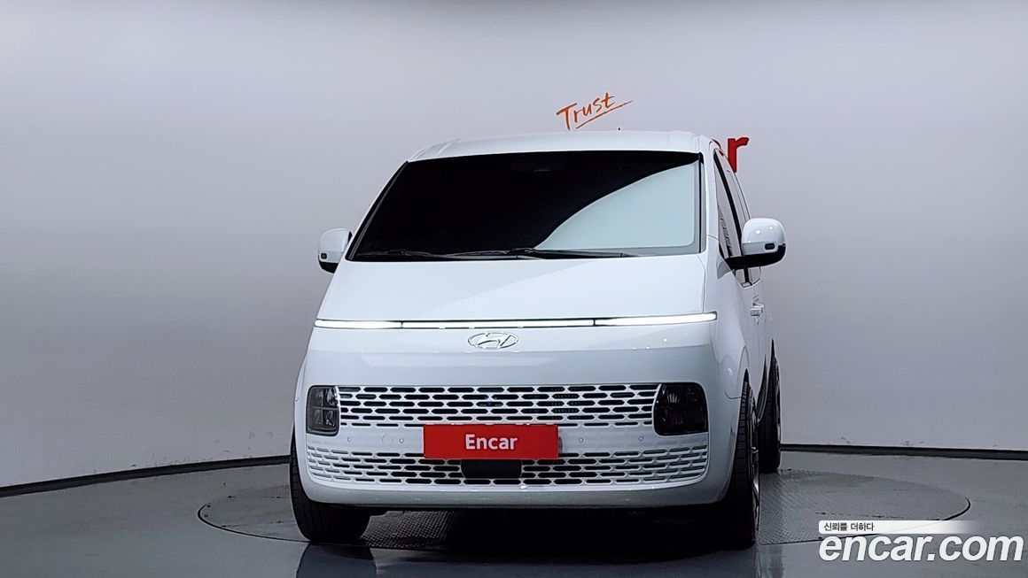 Hyundai Staria 2023