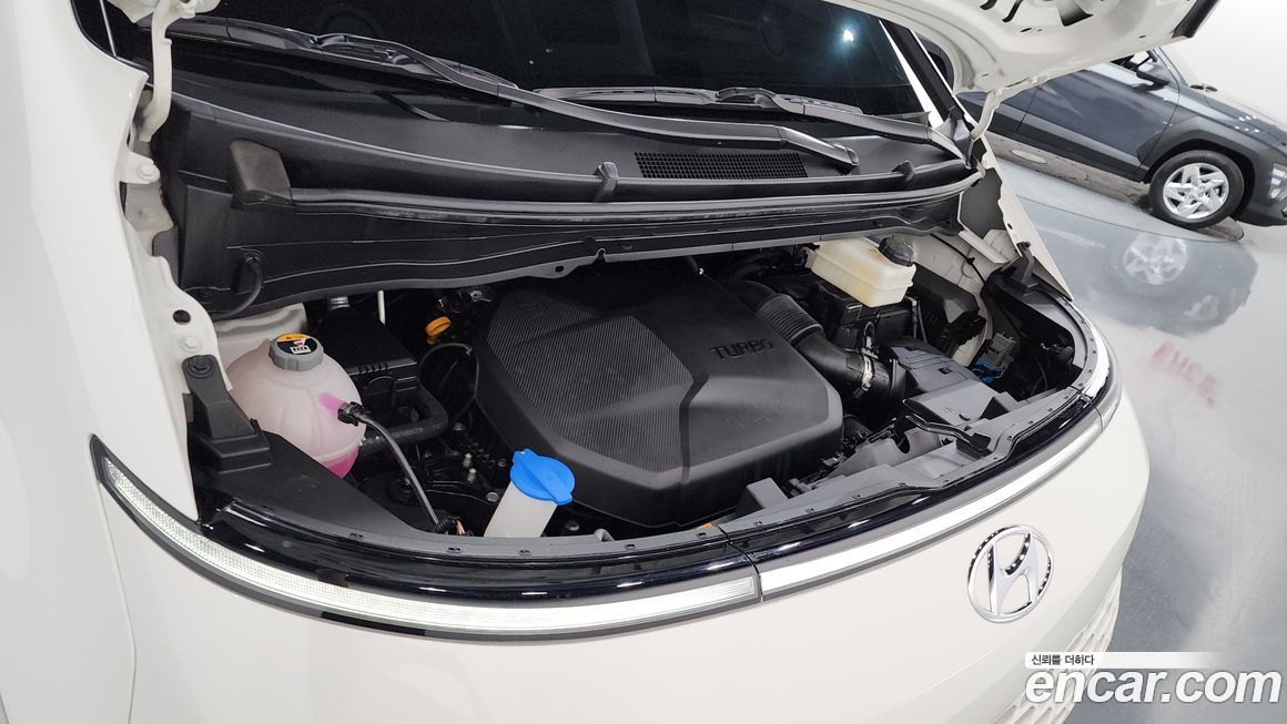 Hyundai Staria 2023