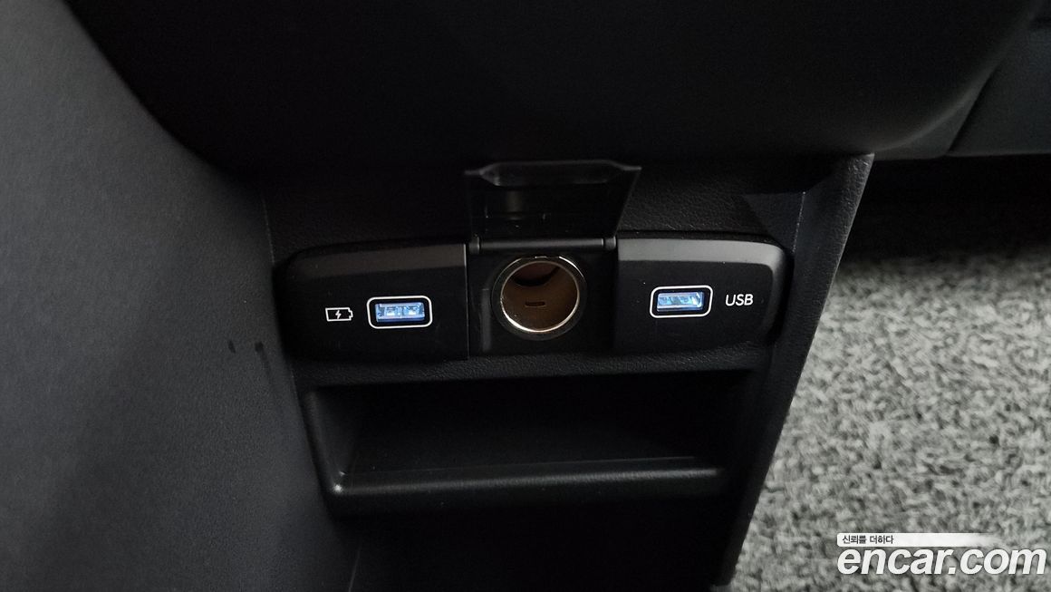 Hyundai Staria 2023