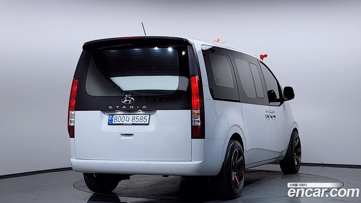 Hyundai Staria 2023