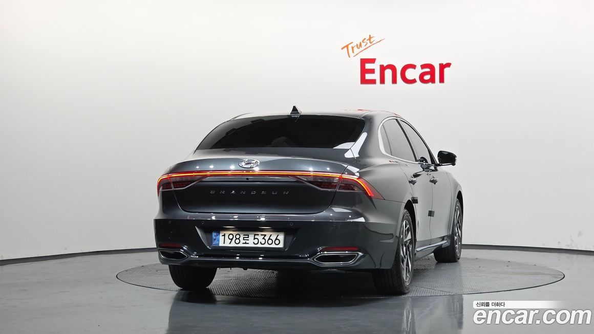 Hyundai Grandeur 2022